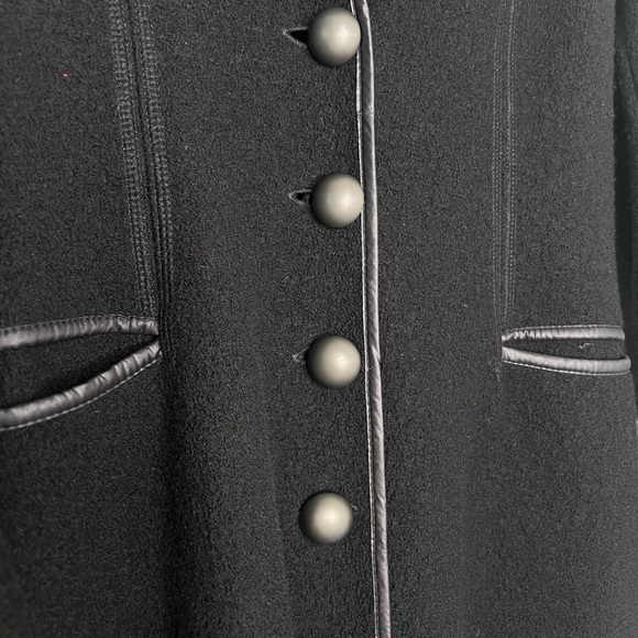 Emporio Armani women’s 100% Virgin Wool Black womens overcoat XS - Picture 5 of 12